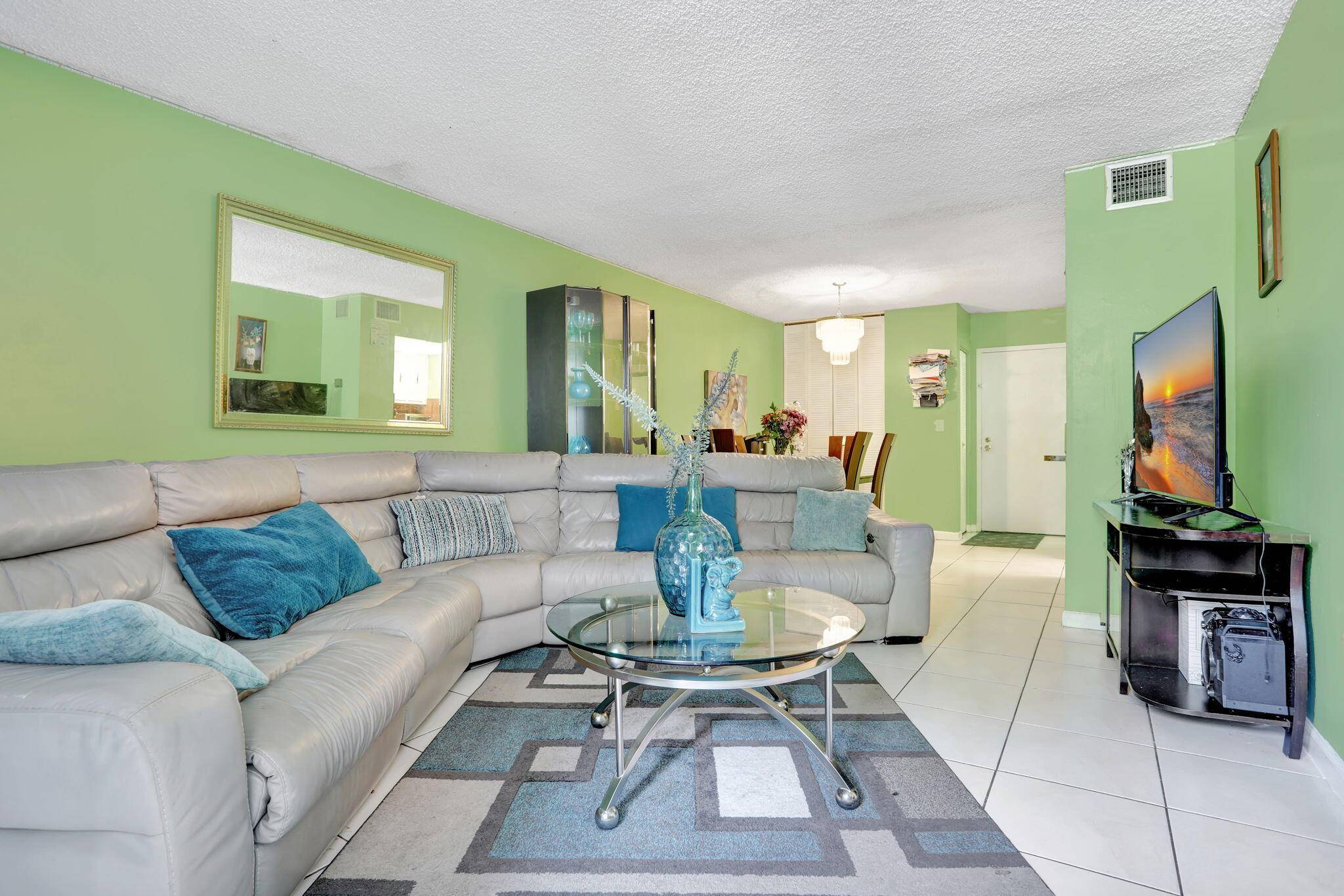 Investor's Dream or Ideal Personal Getaway !