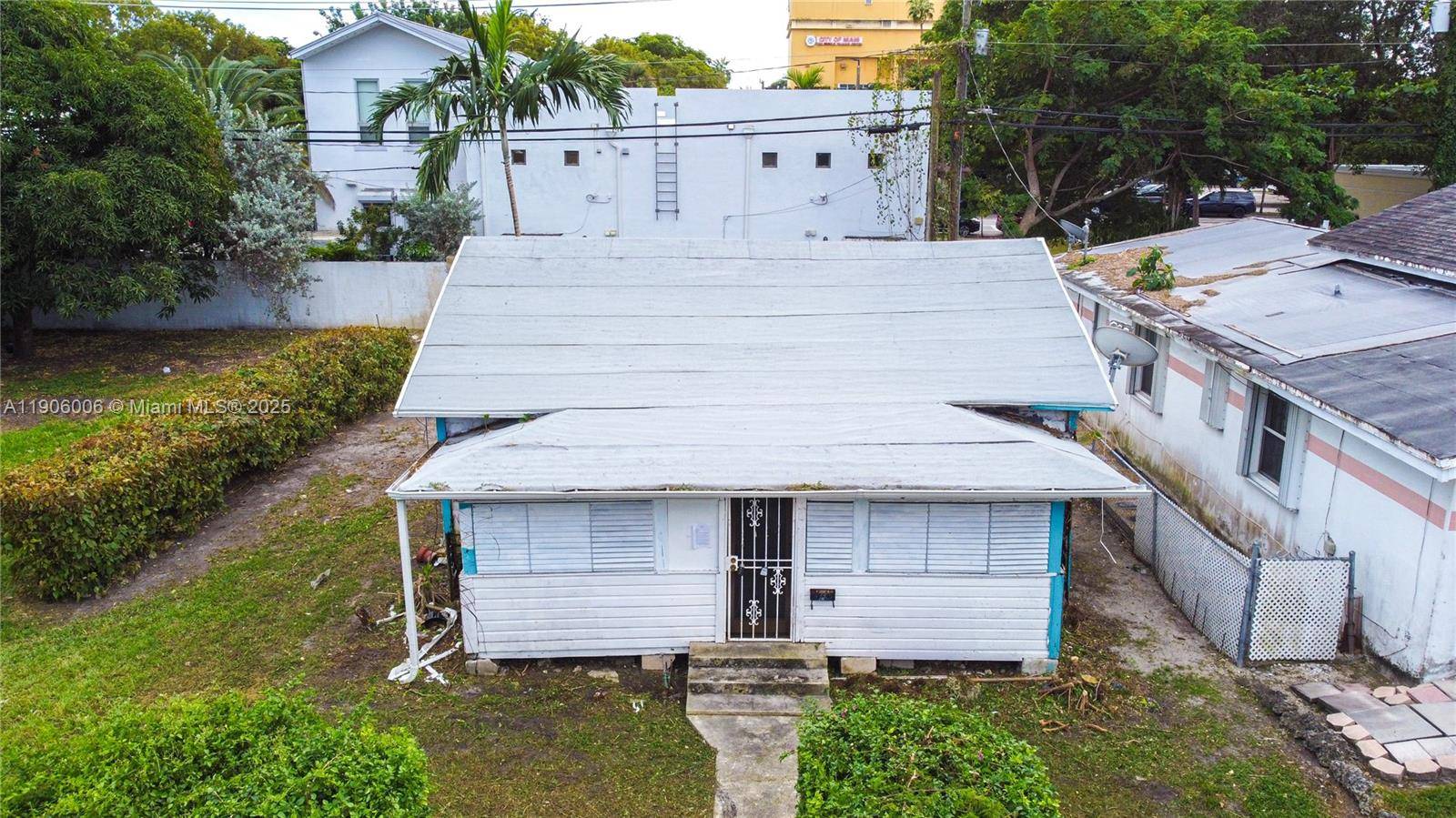 Unlock the potential of this centrally located 4, 500sq ft lot.