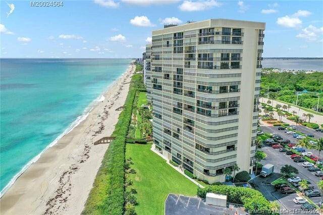 Breathtaking views of the Ocean from the 19th floor of an upgraded 2 bedroom 2 bath condo Stunning southeast views.