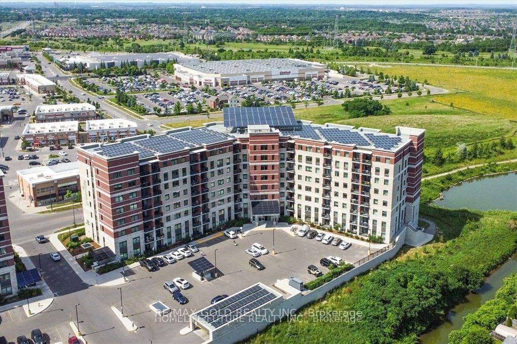 Stunning 2 Bedroom Den Condo with 2 Baths, Parking amp ; Locker !