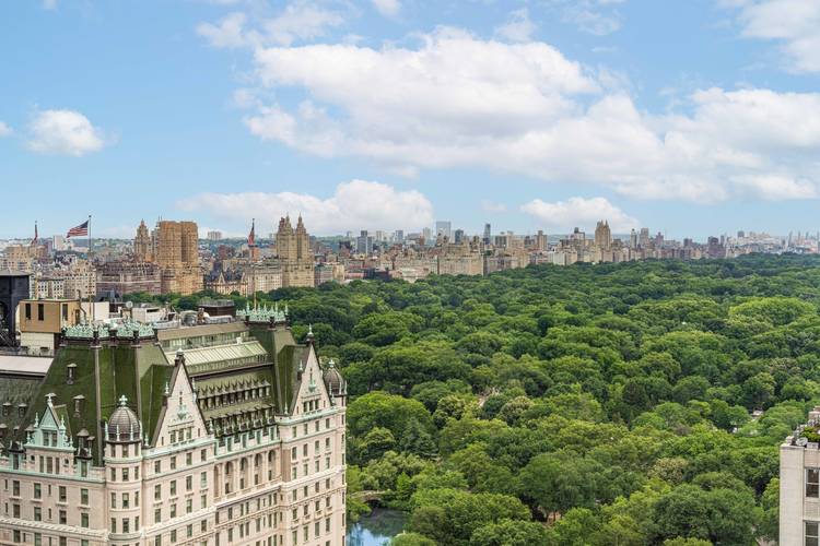 Where Luxury City Living Reaches New Heights.