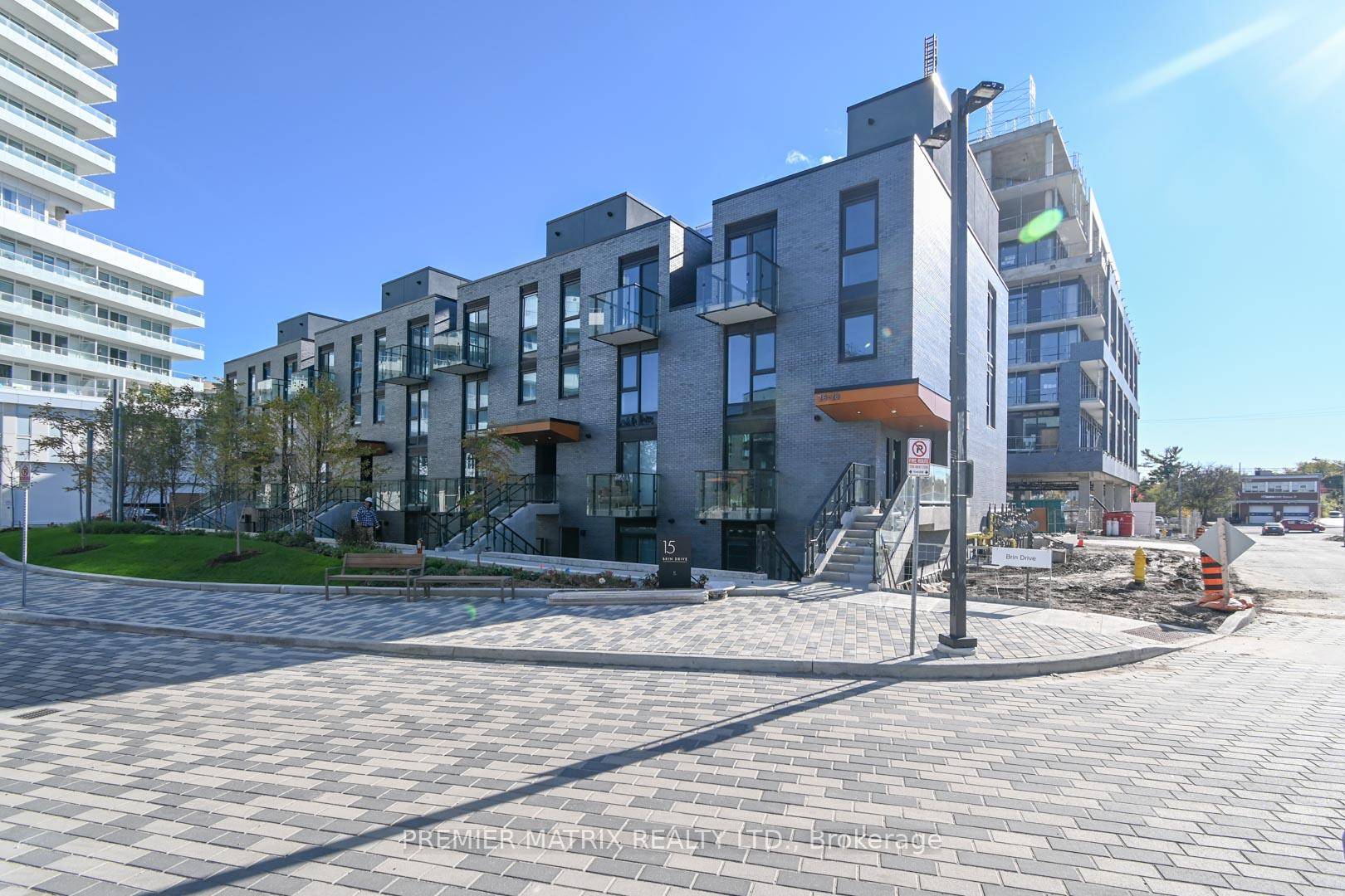 Welcome to Kingsway by the River an exceptional opportunity to experience urban living surrounded by natures serenity.