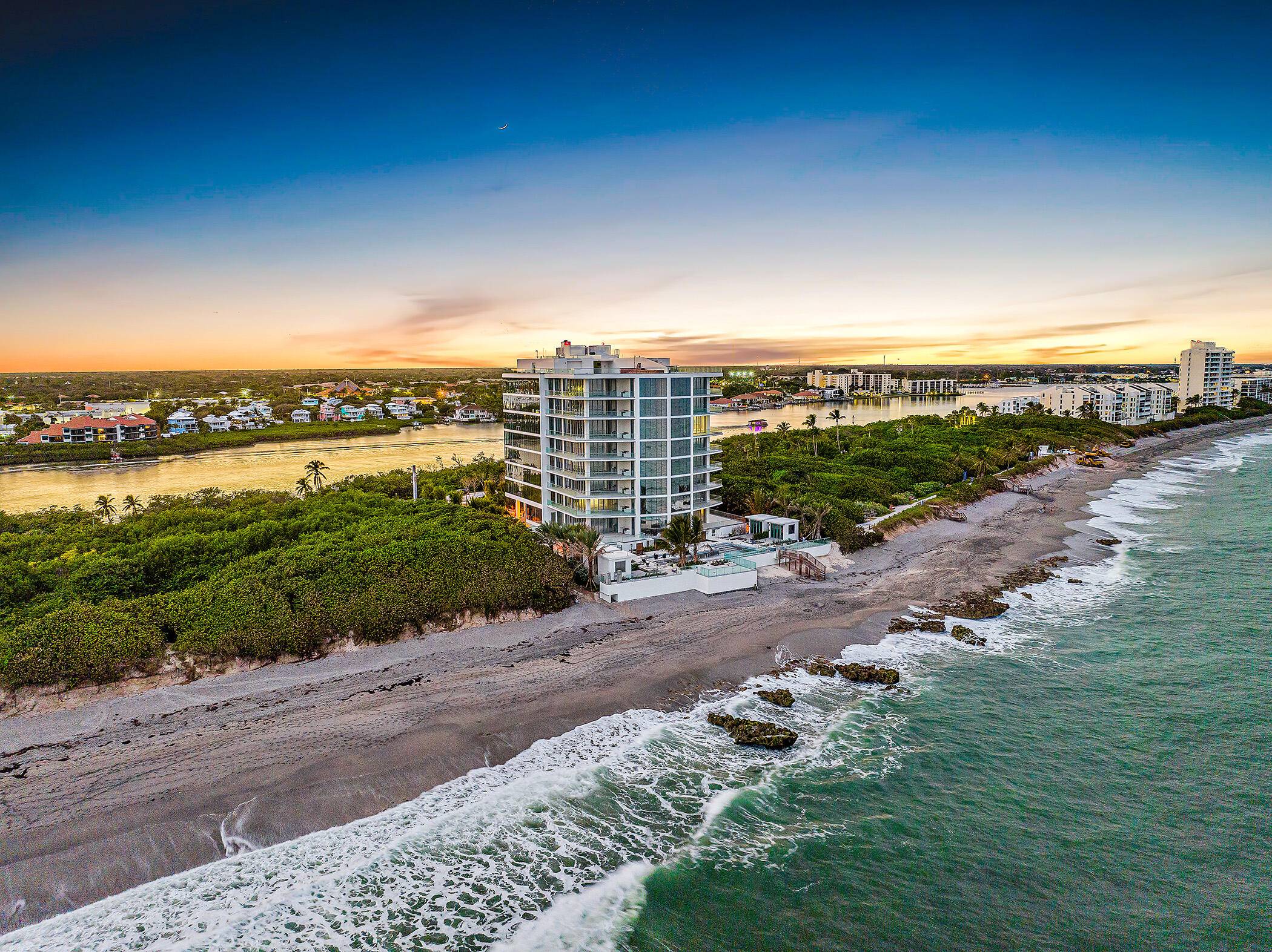 Luxury, Privacy and Service Oceanfront Paradise at SeaGlass, Jupiter Island.