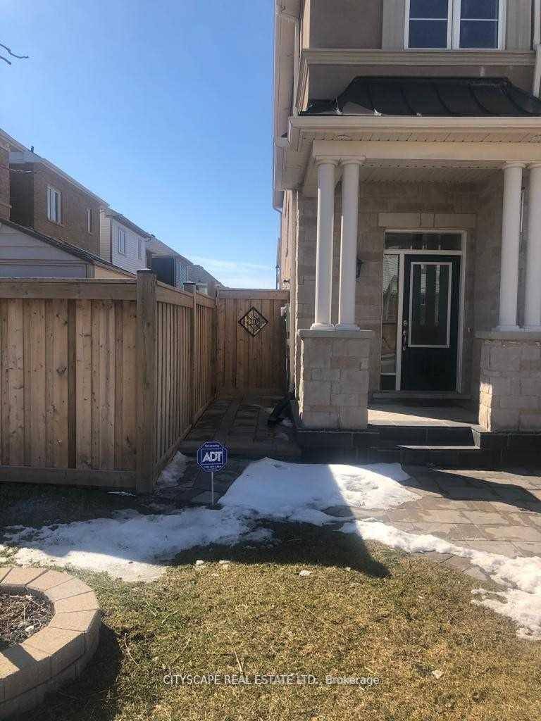 Spacious 2 Bedroom Legal Basement Apartment in Ford Community Bright and welcoming two bedroom legal basement apartment located in the beautiful Ford community.
