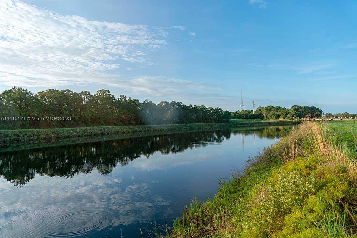 Discover Lakeside Shores a rare gem in Southern Florida real estate.