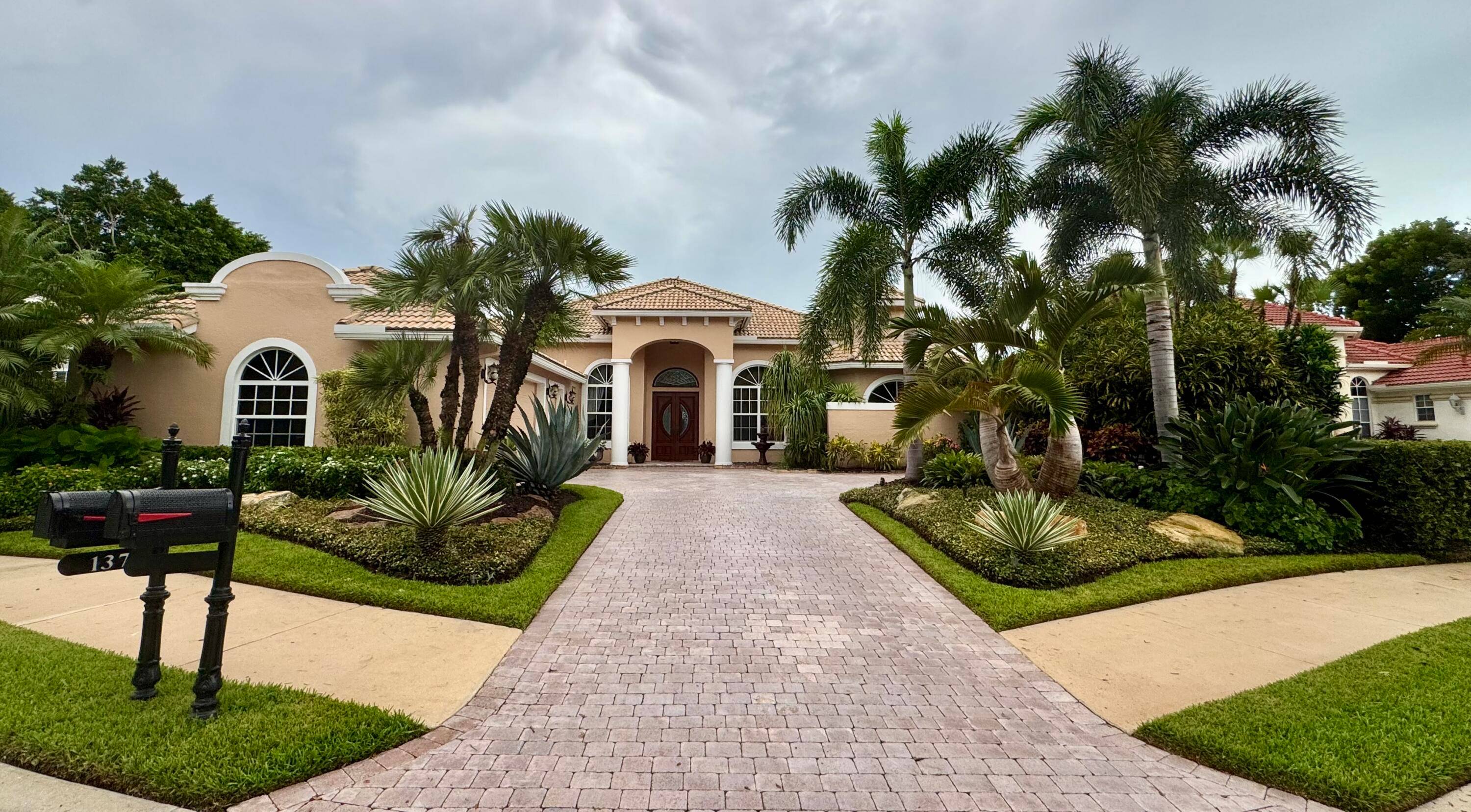Truly special 4 bedroom, 4.