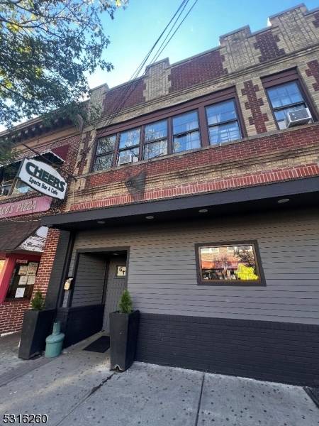 Welcome to your friendly neighborhood Tavern Sports Bar Restaurant.