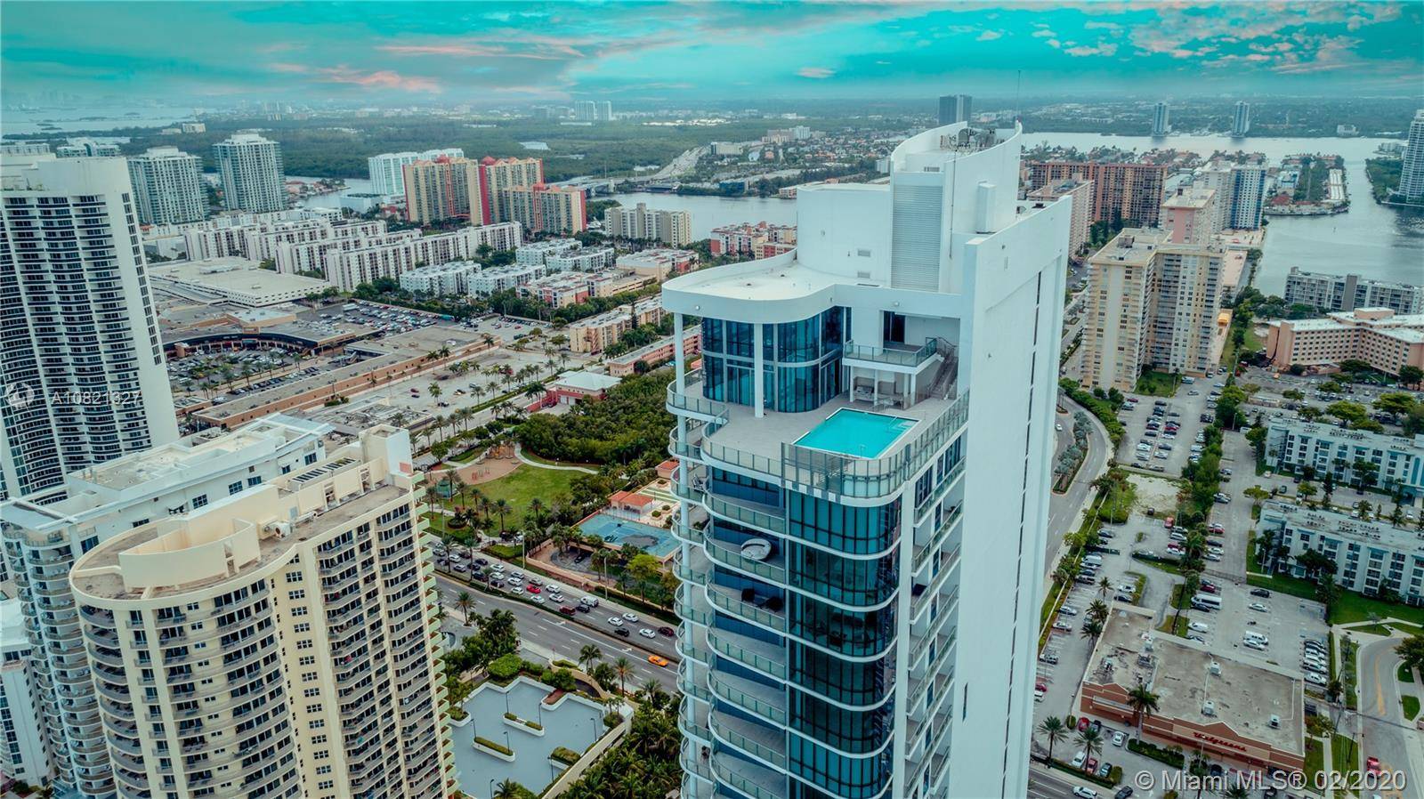 17475 Collins Ave Residential Florida