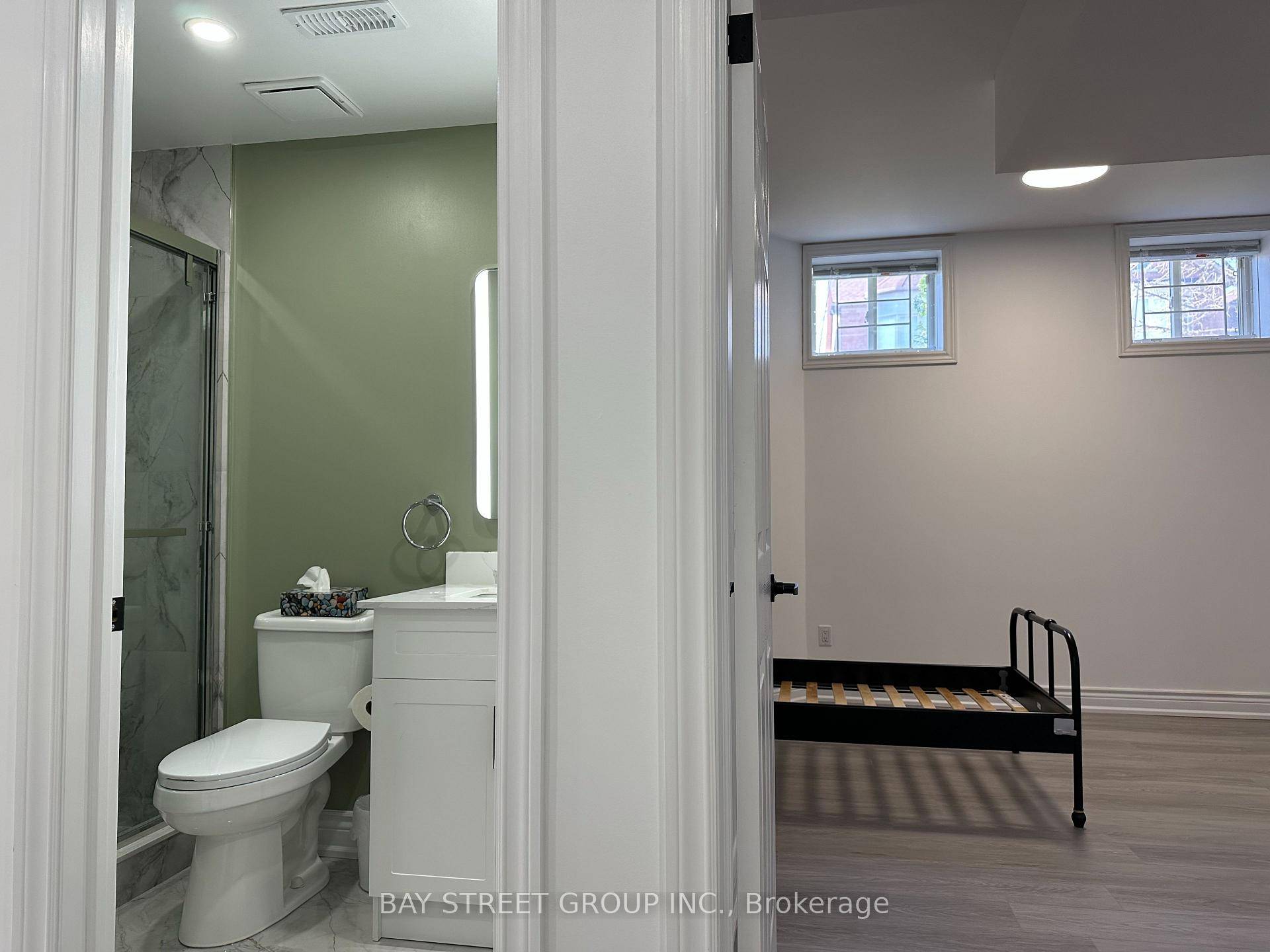 Welcome to this 1 Year New Sun filled Stylish Apartment On a Corner Lot In an Enclosed Gardened Neighborhood !