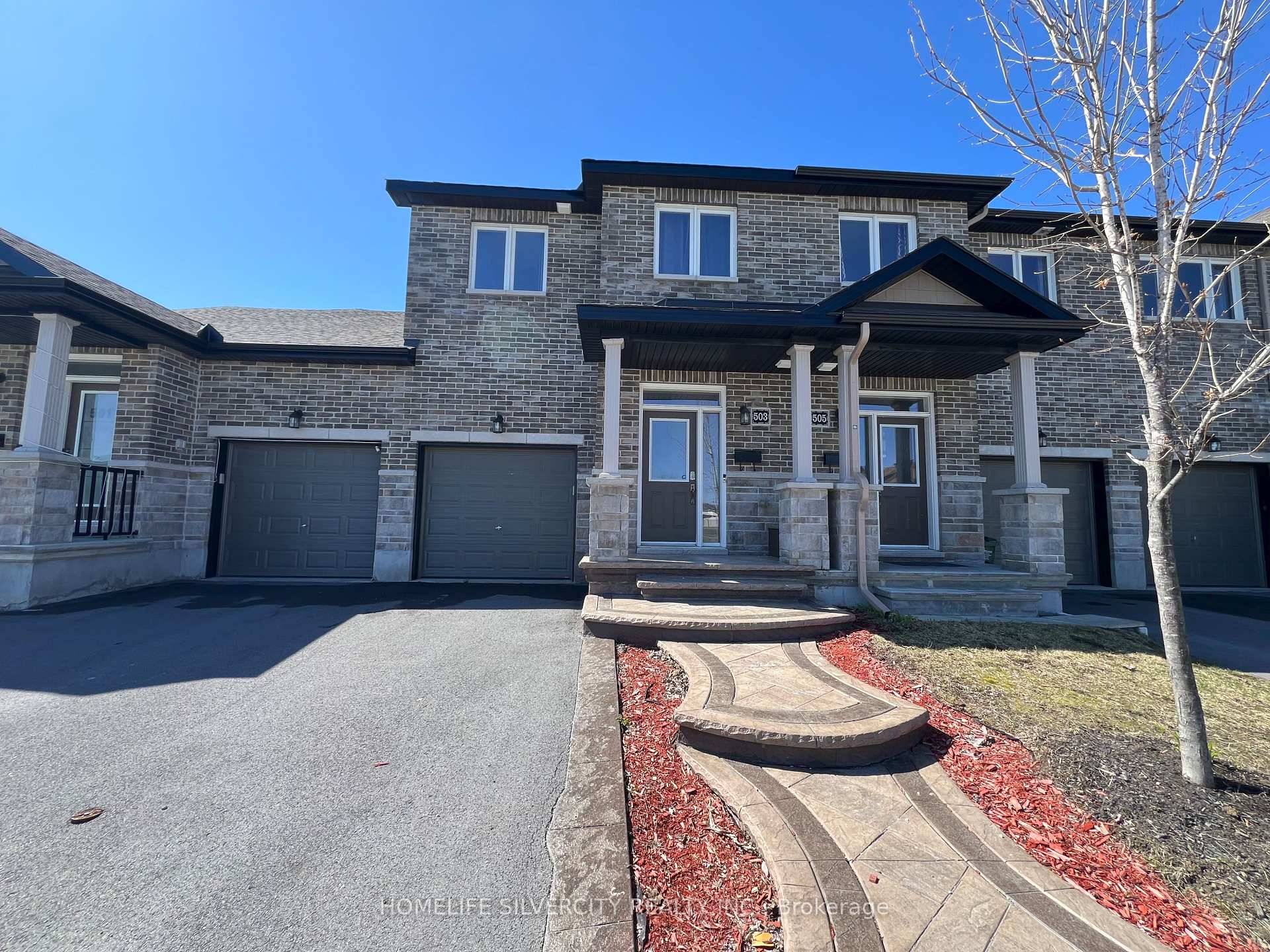 Welcome to 503 Via Mattino Way a beautifully maintained townhouse in a highly sought after neighbourhood !