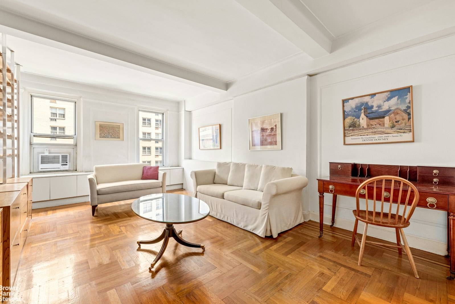 A rarely available PREWAR CONDO on Park Avenue !