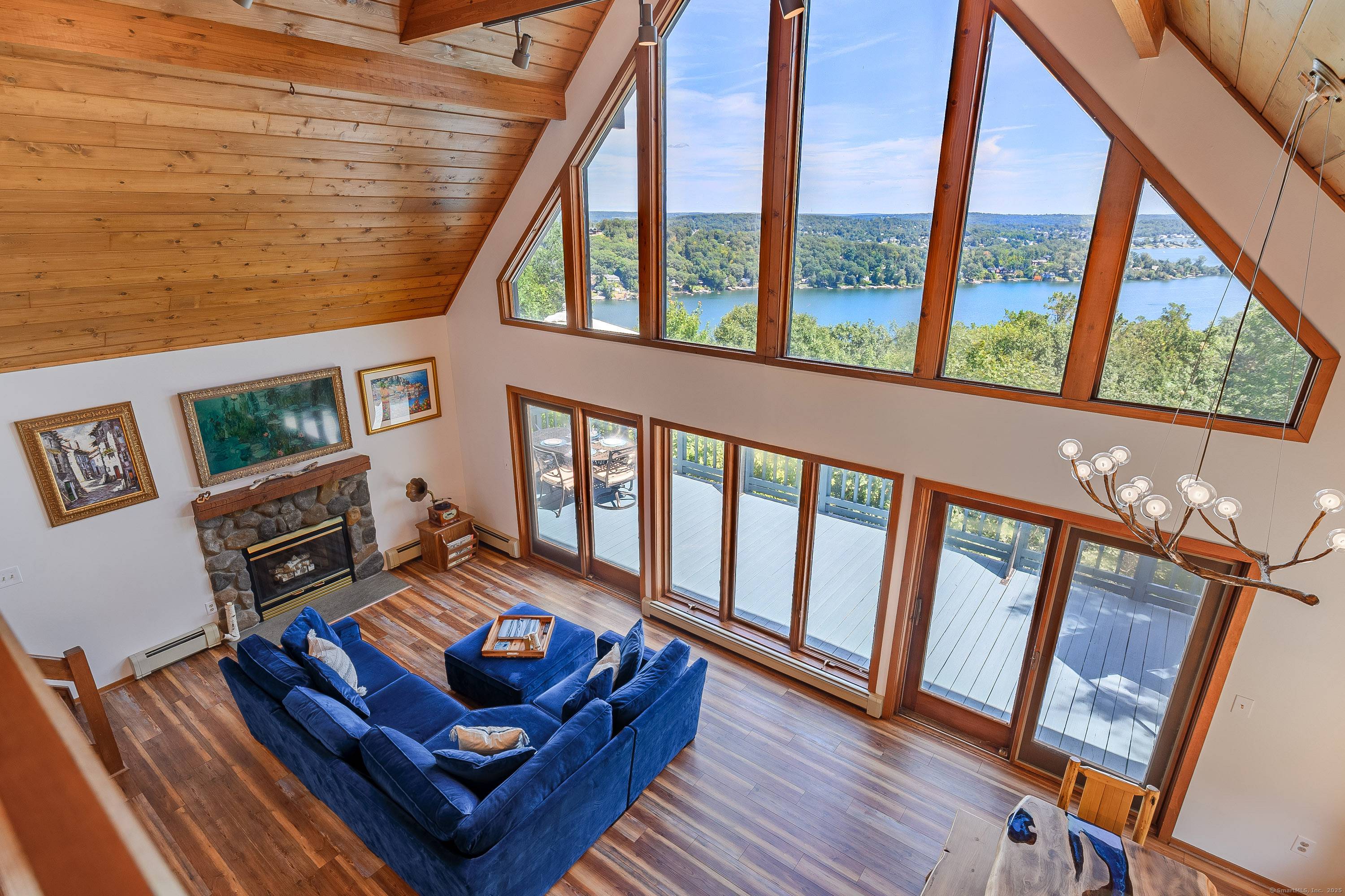 Welcome to Connecticut country living at its finest !