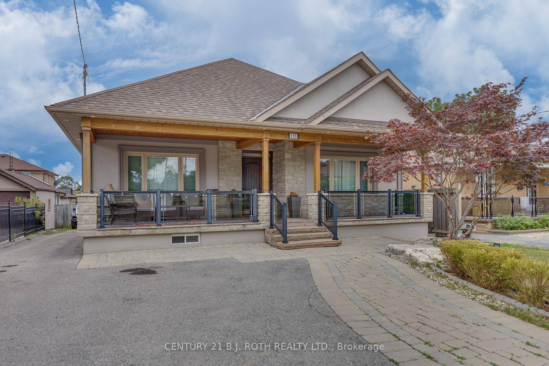 THIS MUST SEE, fully finished bungalow offers incredible value and versatility !
