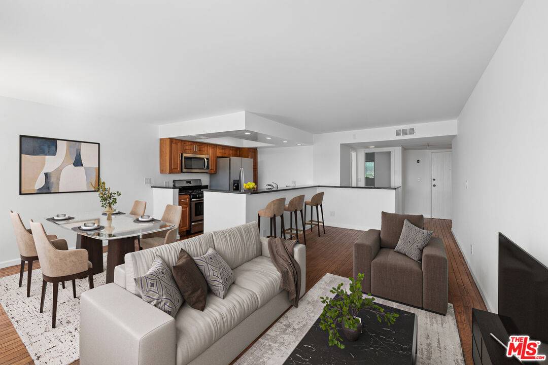 2700   Cahuenga Blvd 3.0 Hollywood Hills East LA