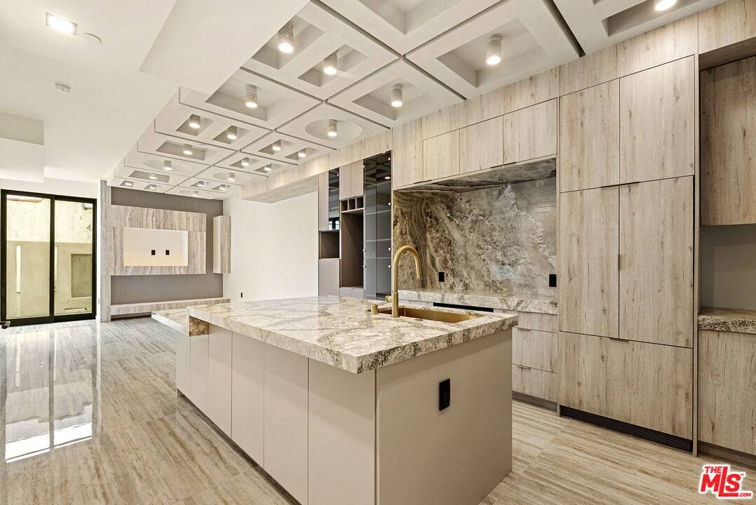 1021 N Ogden Dr 1BR Hollywood Hills East La