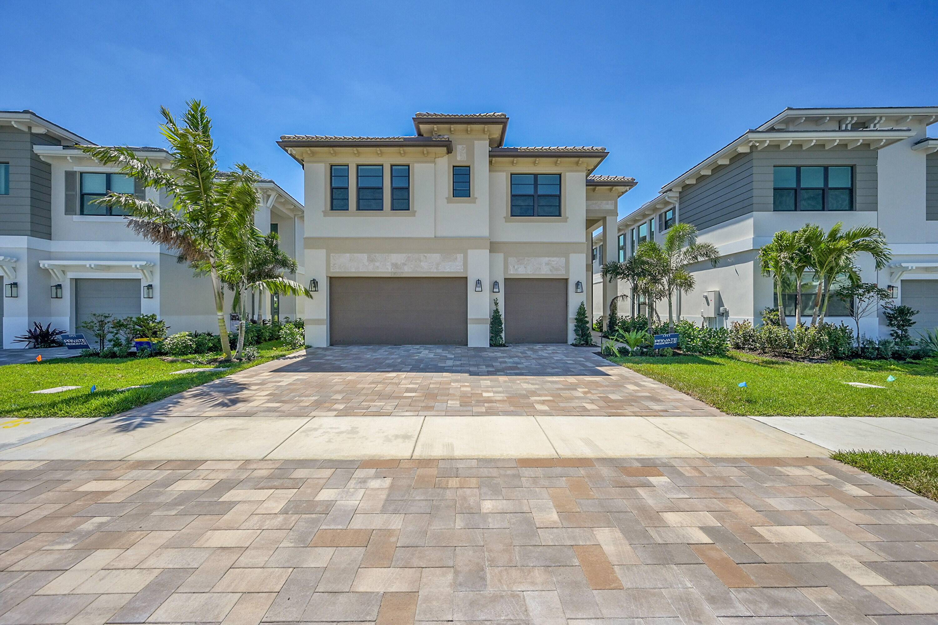 5 spacious bedrooms, 5 bathrooms, 3 car garages with a pool, a spacious loft, a beautiful balcony on the 2nd floor.