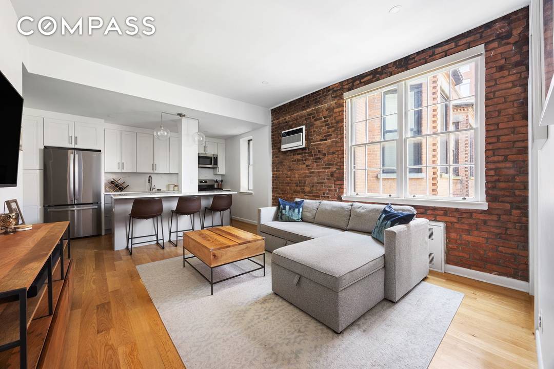 Nestled on one of Cobble Hill s most idyllic, tree lined blocks, Residence 2B at 135 Amity Street is a beautifully proportioned two bedroom, one bathroom home that artfully balances ...