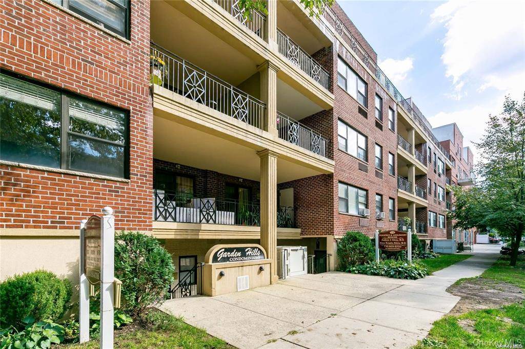 Welcome to this well maintained 2 bedroom, 2 bathroom condo offering comfort and convenience in the heart of Fresh Meadows.