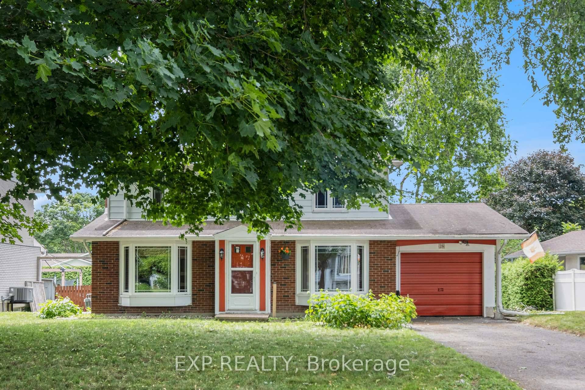 4 bedroom, 3 bathroom home nestled in the quiet, family friendly community of Briargreen !