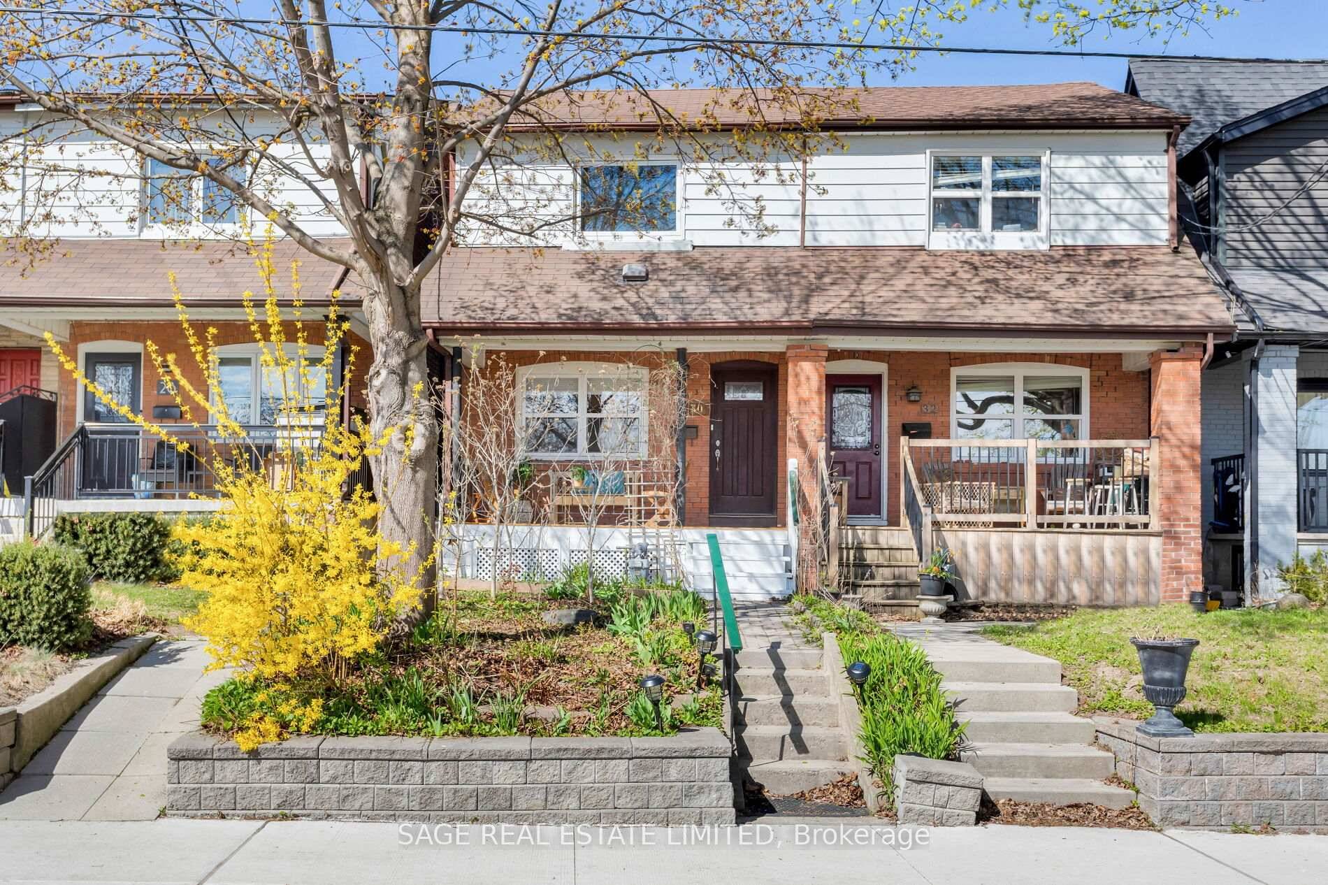 Welcome home ! 30 Alameda greets you with a smile and places you smack dab in the middle of Oakwood village, a close knit community of quiet one way streets, ...