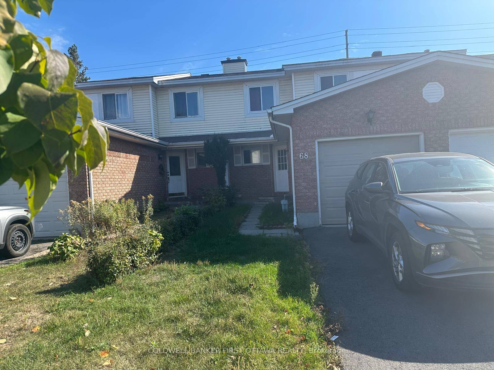 Spacious and Bright Townhouse with lots of natural light offering 3 Generous Size Rooms, 3.