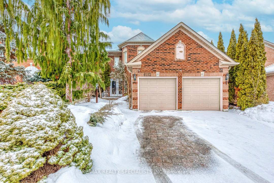 Immaculate Walk Out Basement In Prime Heartland Location.