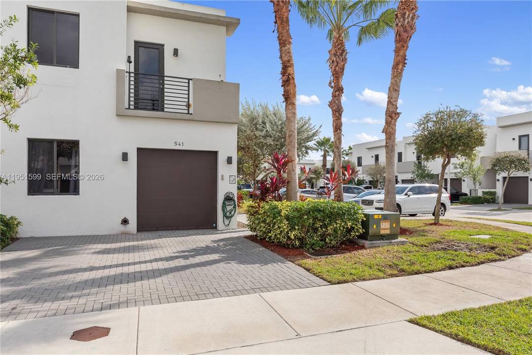 Smartly Priced Upgraded Ready to Move In Priced in line with the most recent comparable sale this townhouse is market ready and realistically priced, not a test the market listing.