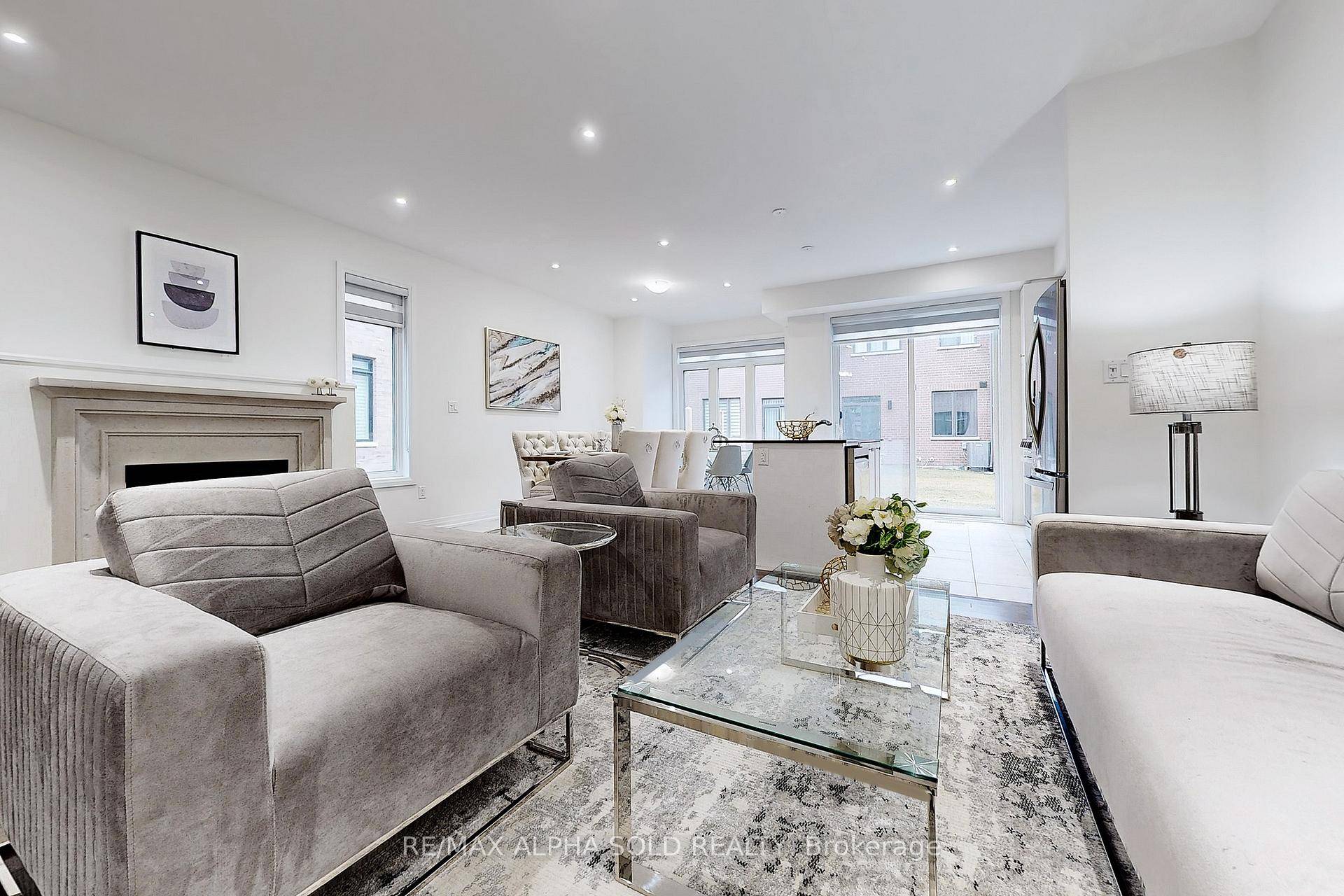 TOWNHOUSE END UNIT On Quiet Street.