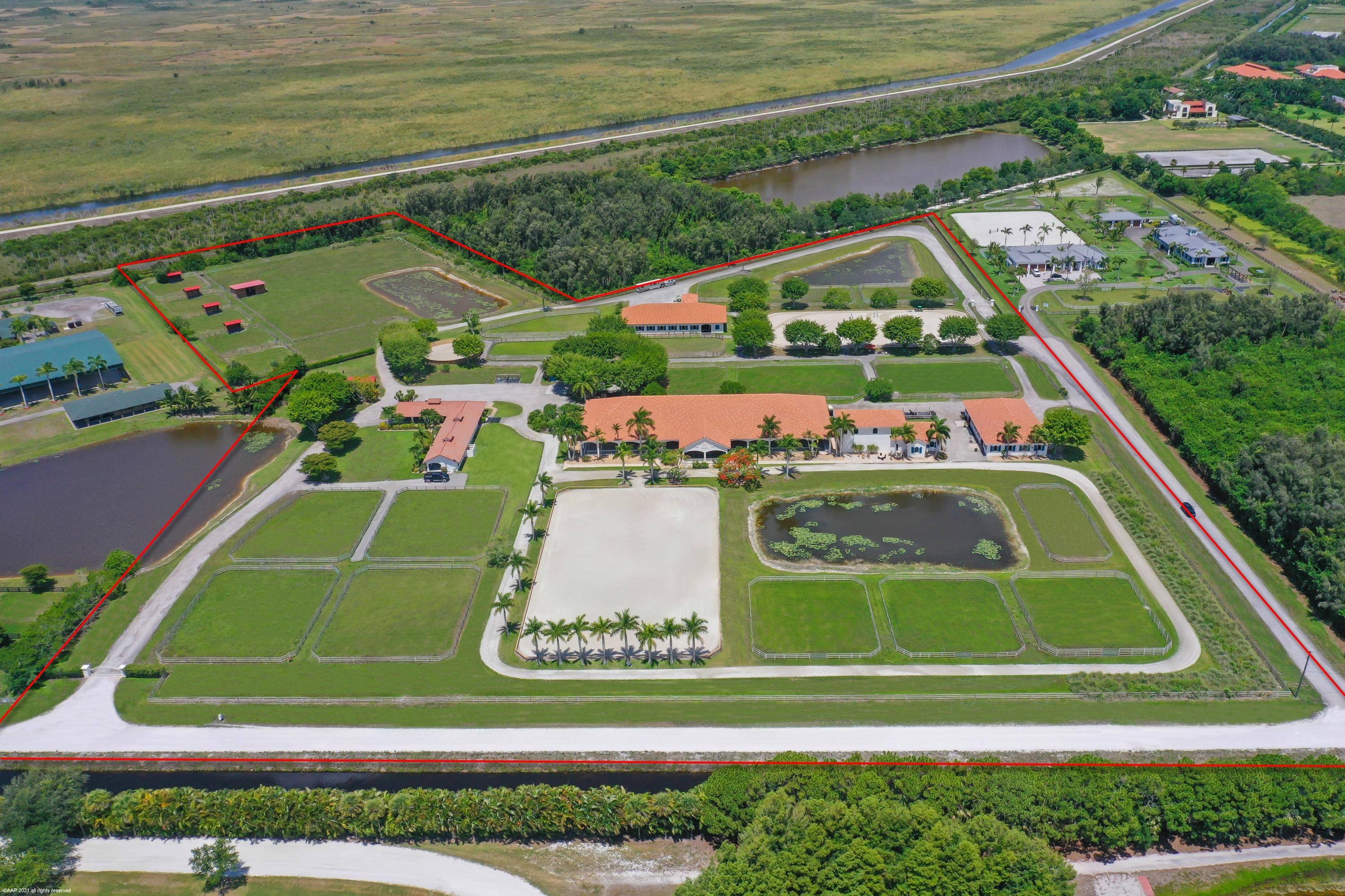 Private 20 Acre horse farm with 37 Stalls !