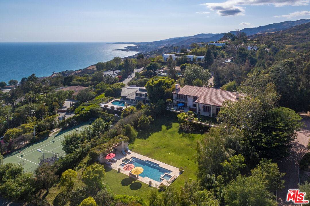 3648 Mcanany Way Malibu La