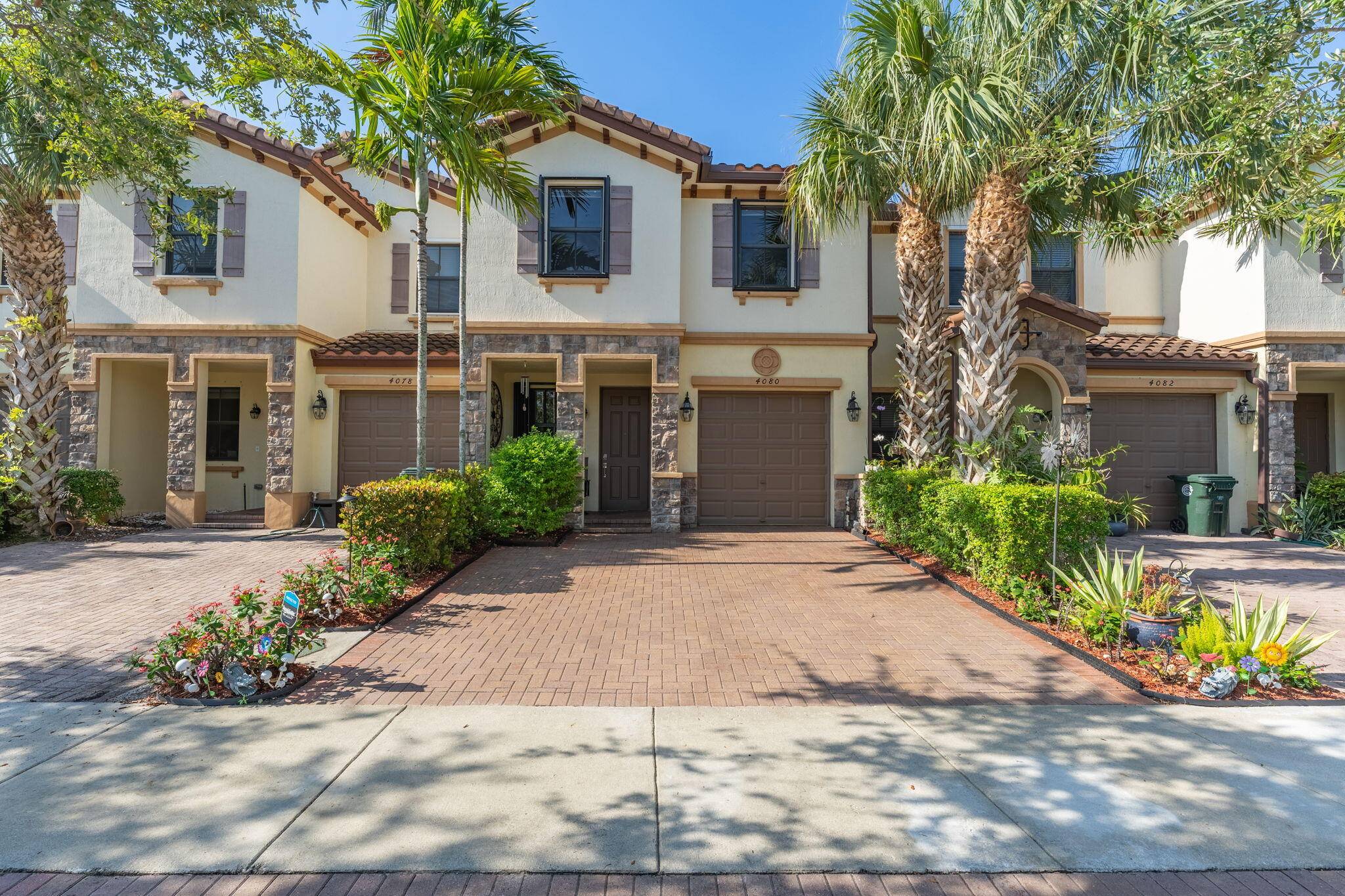 This 3 bedroom, 3 bath townhouse in Ashton Parc has the upgrades that matter and the layout that works.