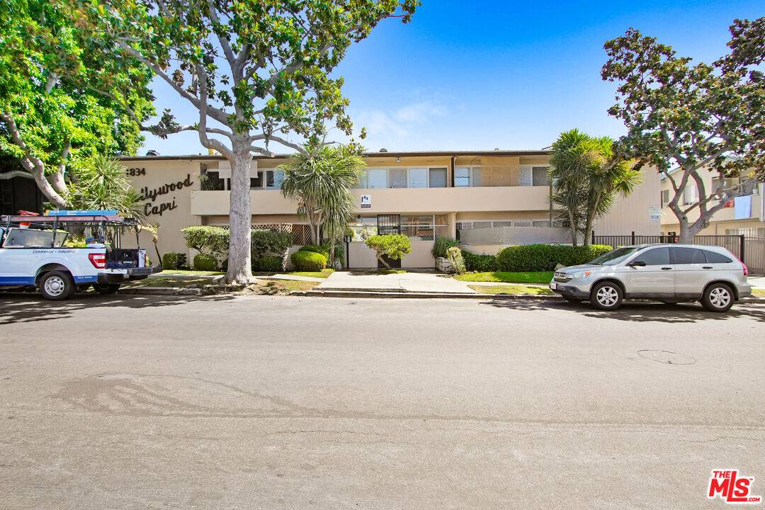 1834  N Harvard Blvd 24BR Hollywood Hills East La