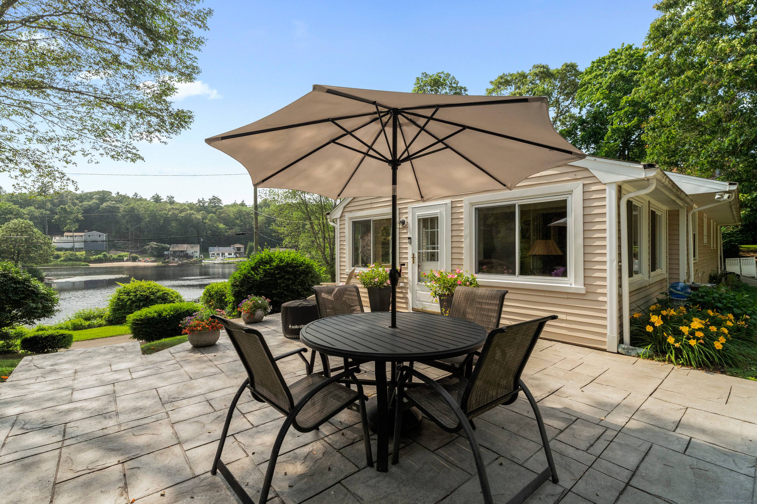 Lakefront Living At Its Best !