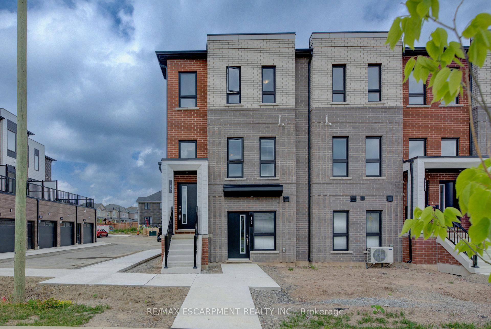 Welcome to this stunning, brand new 2 level townhouse located in a vibrant new development in Waterdown, offering the perfect blend of modern style, smart layout, and everyday convenience.