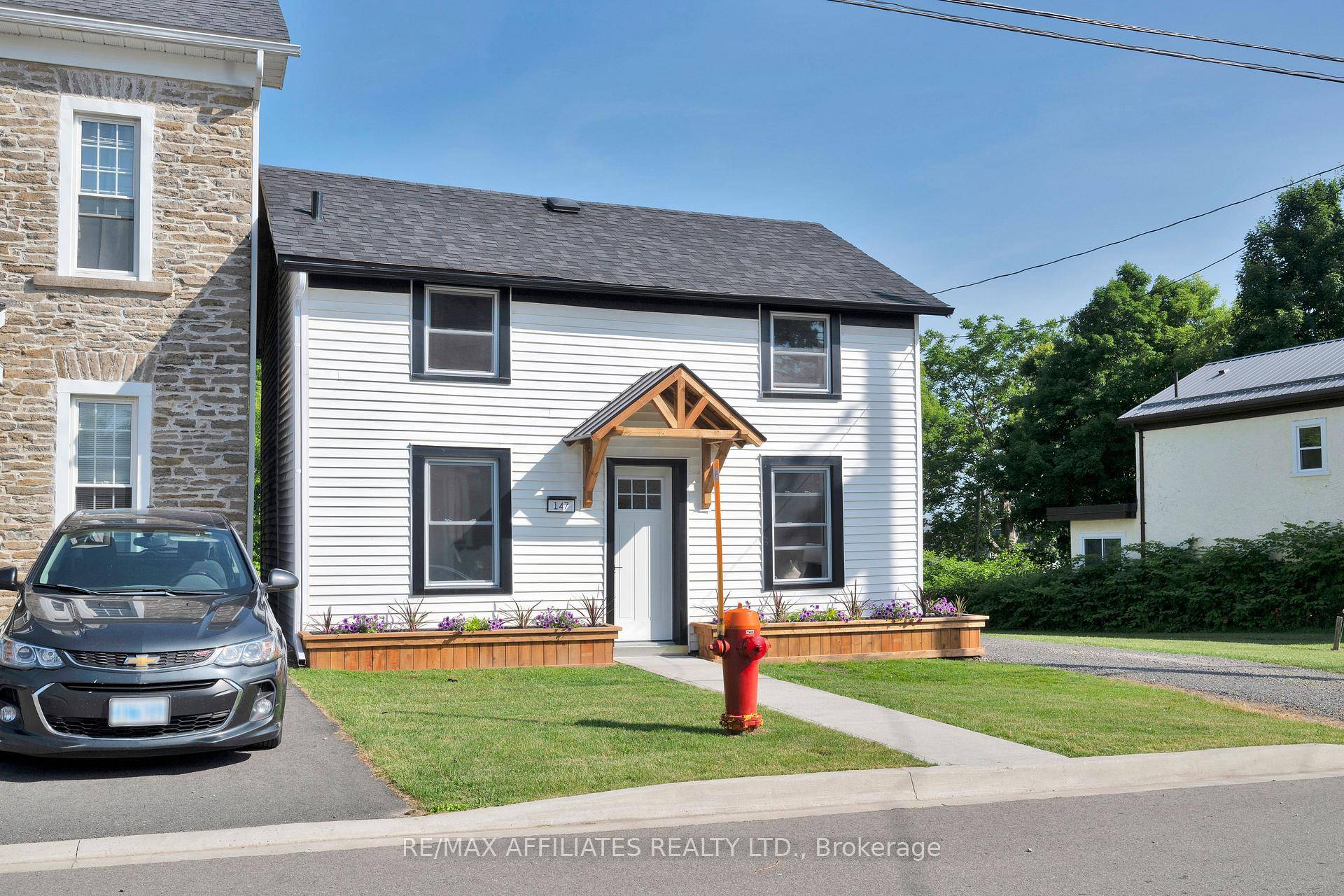 Welcome to 147 Dibble Street East in the heart of historic Prescott !