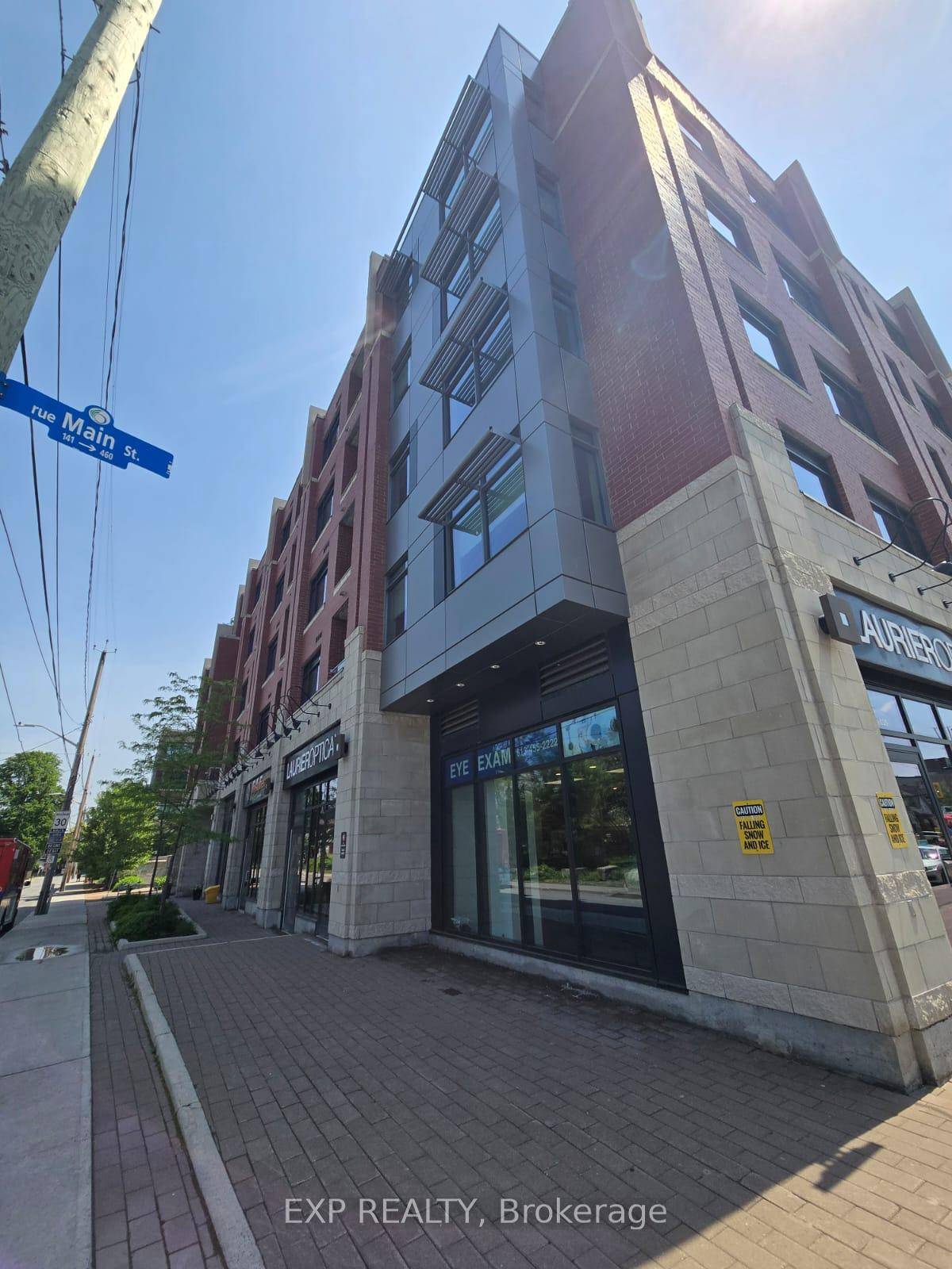 Modern and move in ready, this fully furnished studio condo features 1 bathroom, high ceilings, and gleaming hardwood floors throughout.