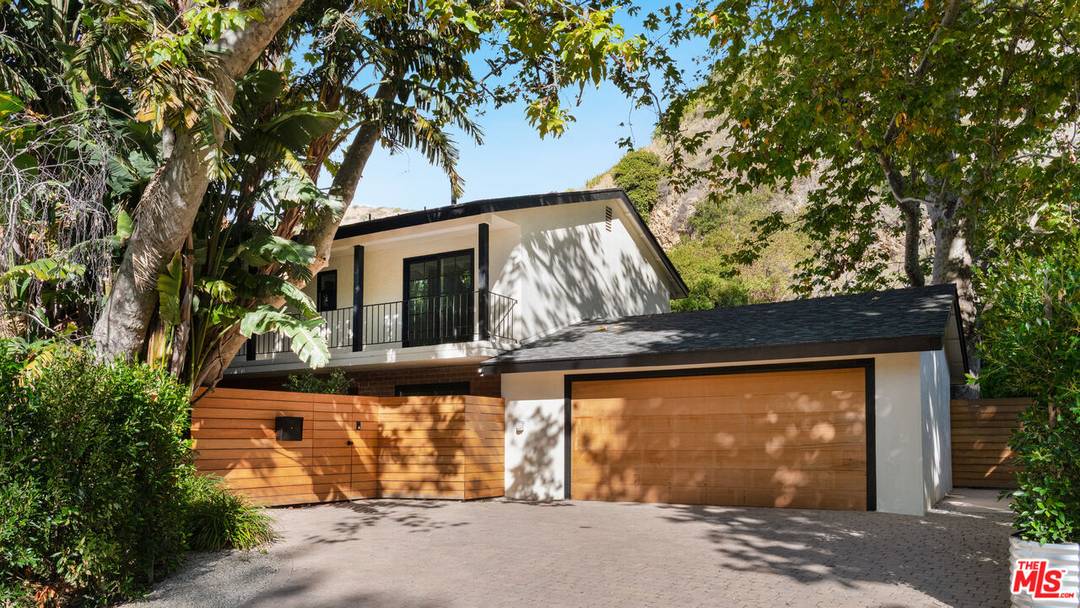 30601   Sicomoro Dr 4BR Malibu La