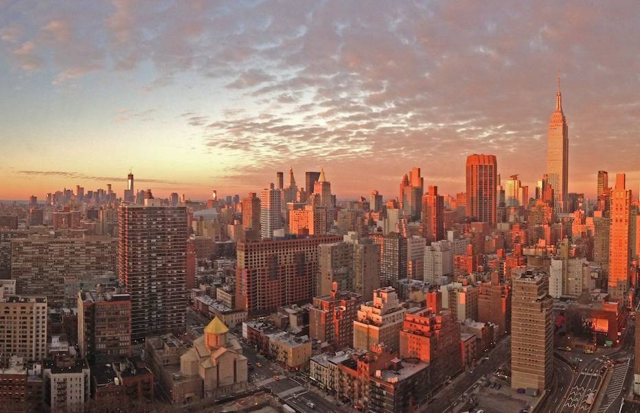 FULLY FURNISHED.... Light floods through the South facing bay windows of this huge one bedroom, two full baths home offering stunning views of all of Lower Manhattan including the Freedom ...