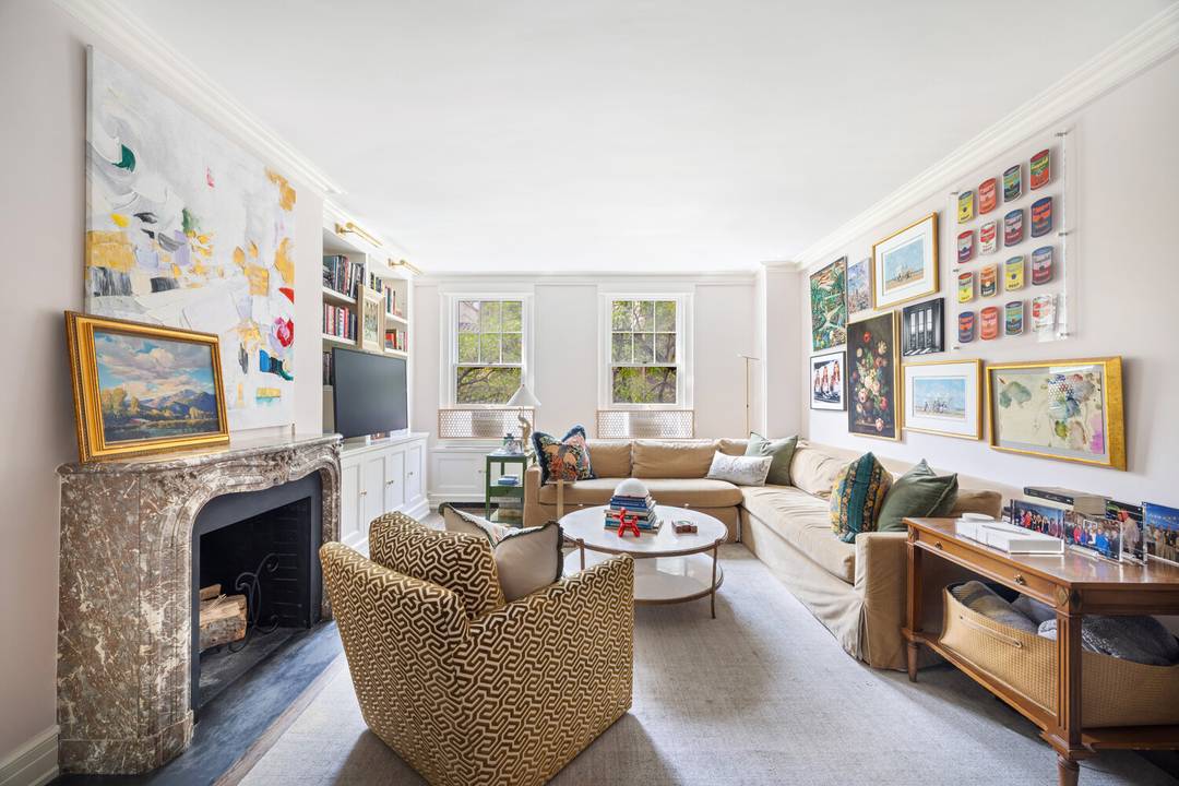 SUPERIOR LOCATION, on one of the Upper East Side's most beautiful blocks !