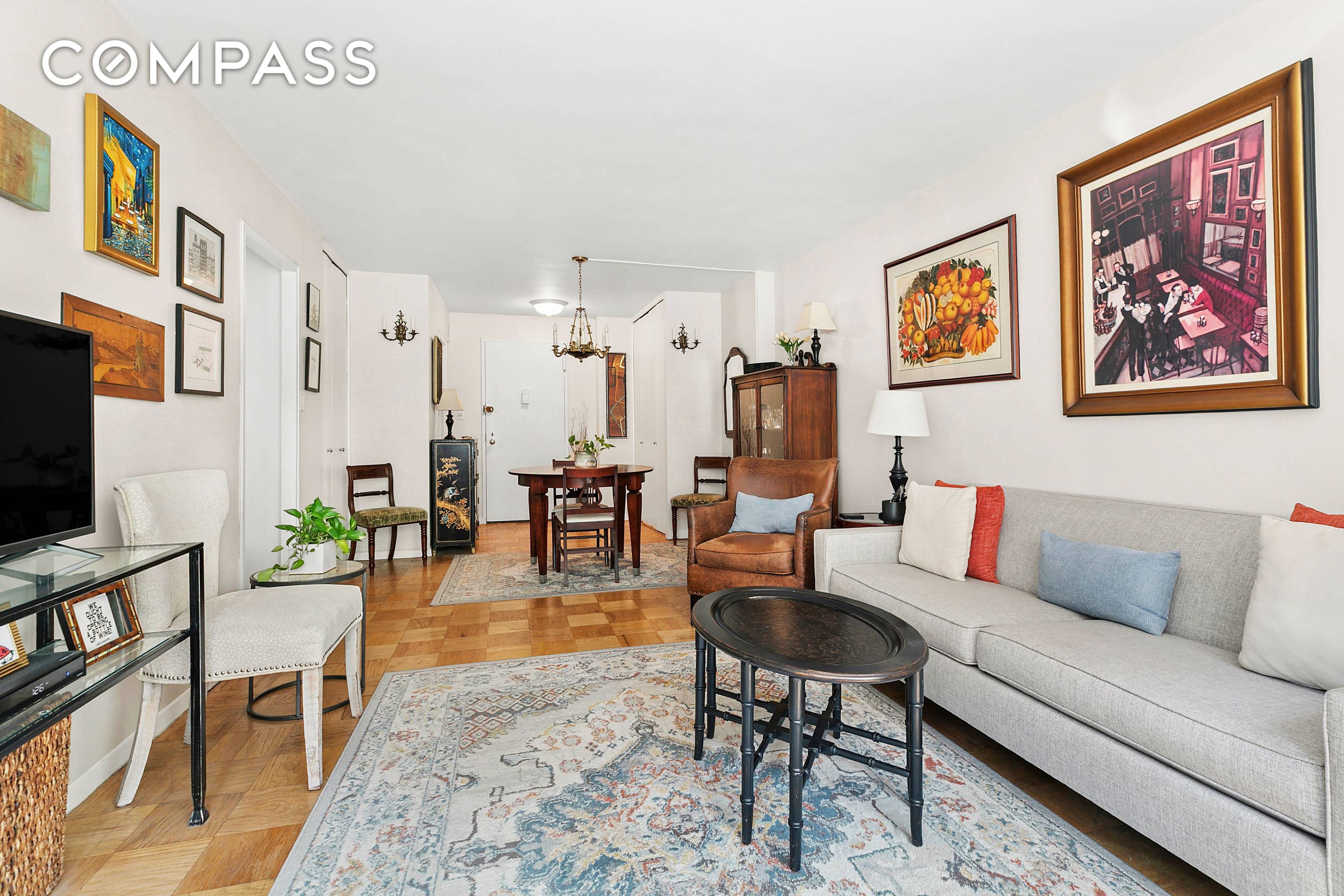 Bright, well proportioned one bedroom in a prime Lenox Hill location.