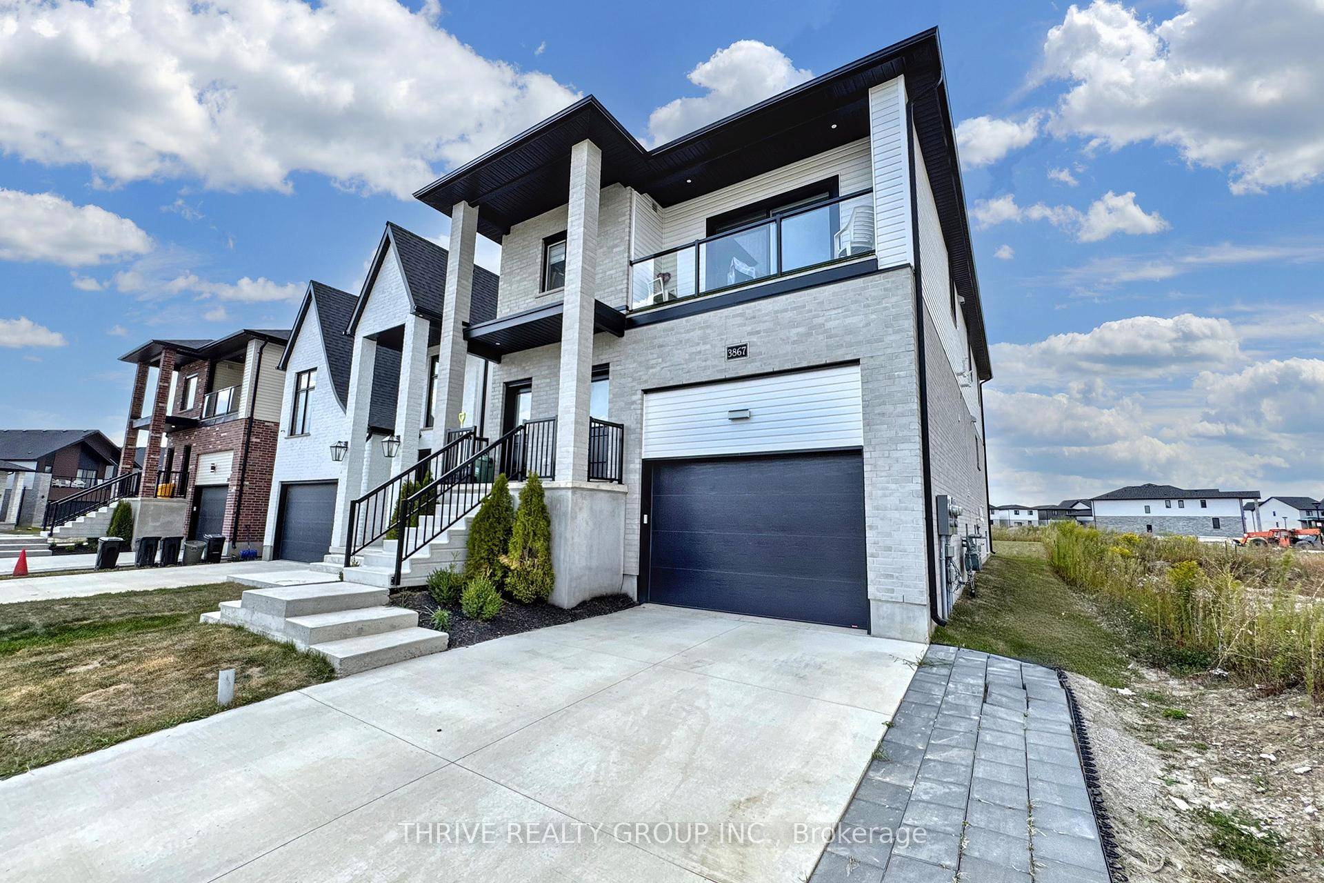 A beautiful 2 bedroom, 2 bathroom apartment in a 2024 built, purpose built triplex.
