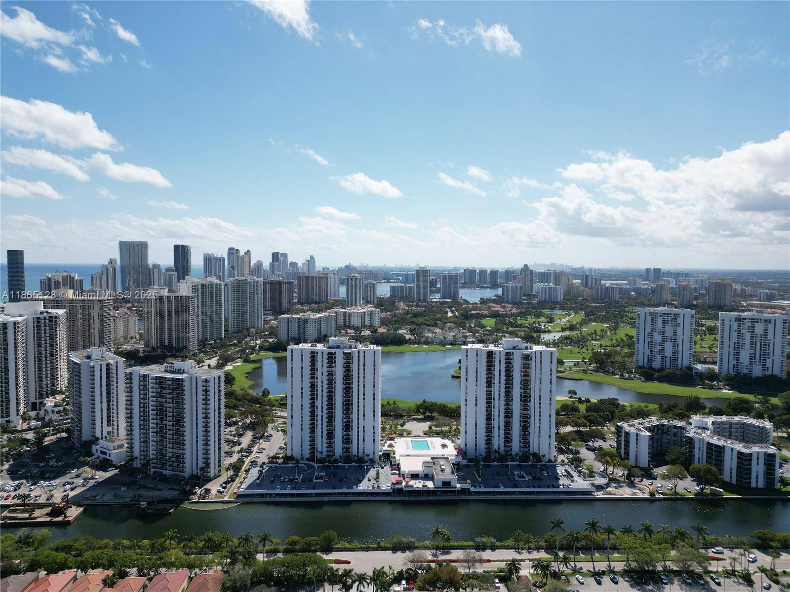 MILLION DOLLAR VIEW ! LOCATION LOCATION LOCATION LOCATED IN THE HEART OF AVENTURA magnificent view from this 2 beds, 2 baths, The amazing view is directly on the Turnberry golf ...