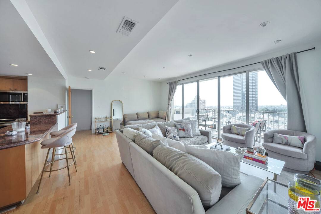 2170 Century Park East Park 2BR Beverlywood La