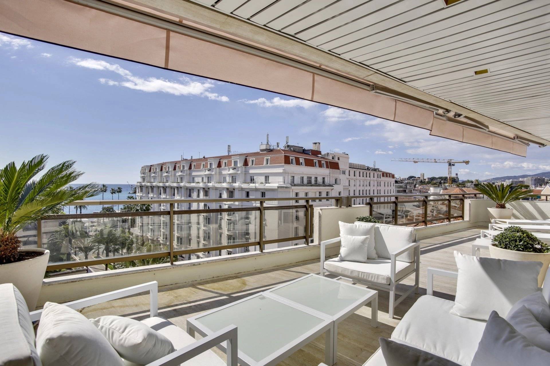 CANNES CENTRE - Somptueux Penthouse en Duplex