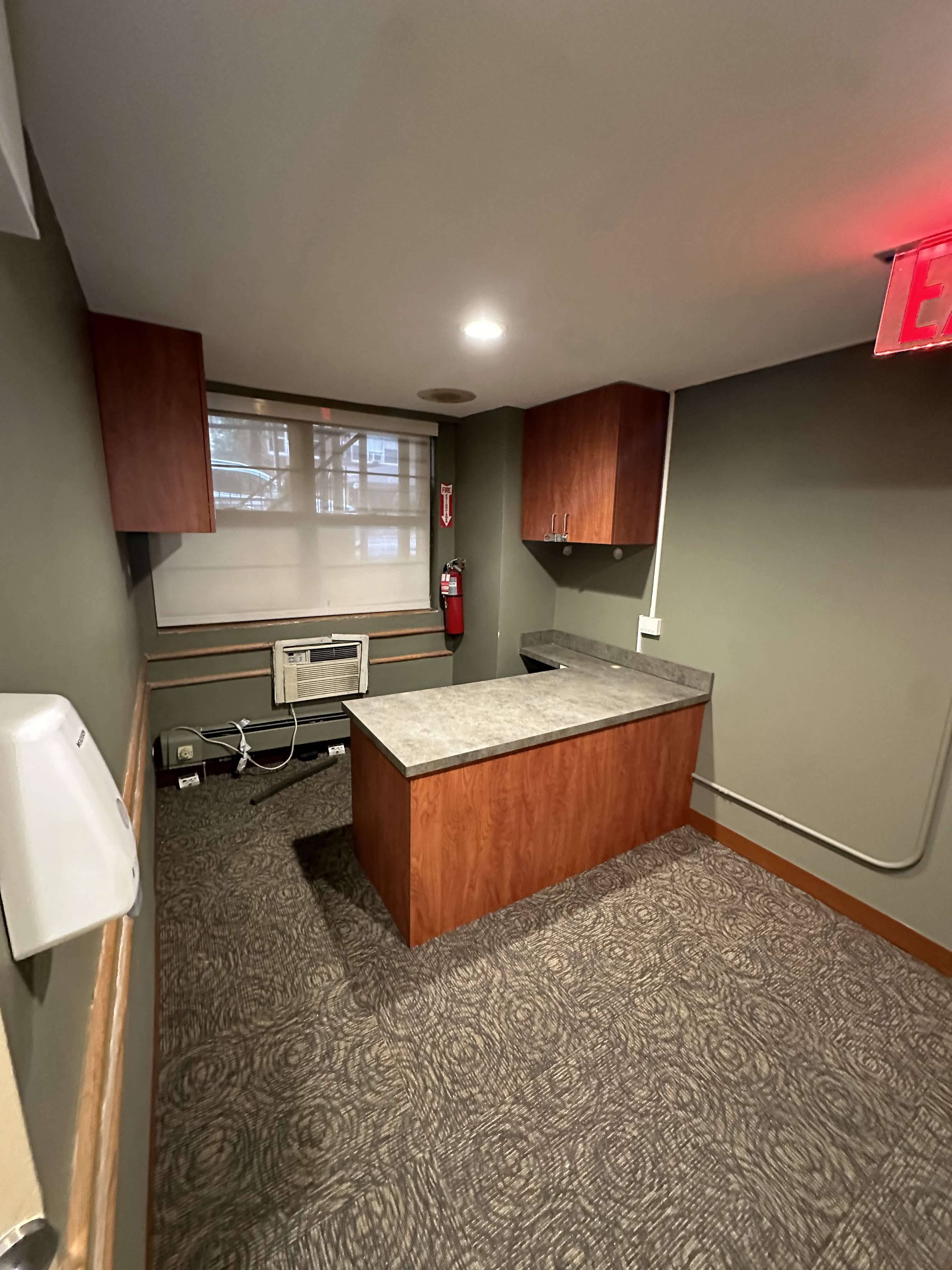 PROPERTY FEATURES 5, 000 sq ft of gross square Can be subdivided Residential co op building Ground floor multiple entry Former medical offices No Food MOTIVATED LANDLORD, with great PPSF.