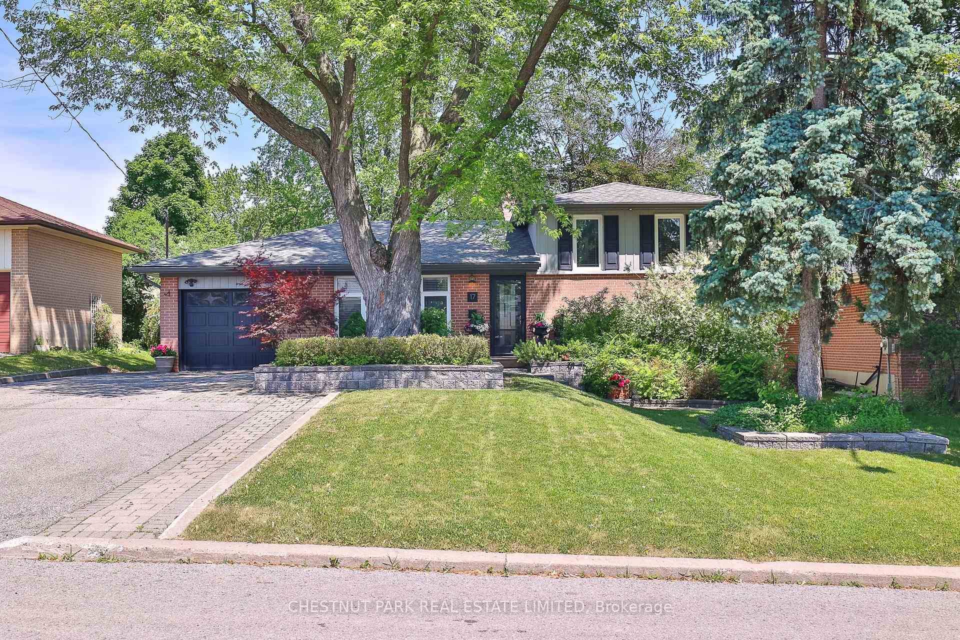 Beautiful 4 bedroom, 3 bathroom family home in excellent move in condition on a large 60 foot by 111 foot lot, located in the sought after neighbourhood of Sherwood Forest ...