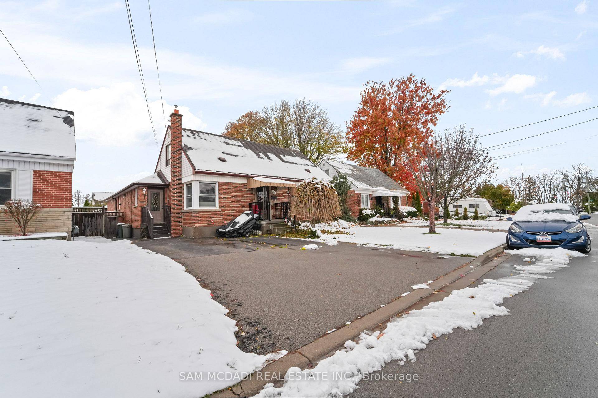 A Rare Find. This Lovely Home on a Quiet Cul De Sac Tucked Under the Niagara Escarpment in a Beautiful Stoney Creek Pocket Delivers a 3 BED, 2 BATH Home ...