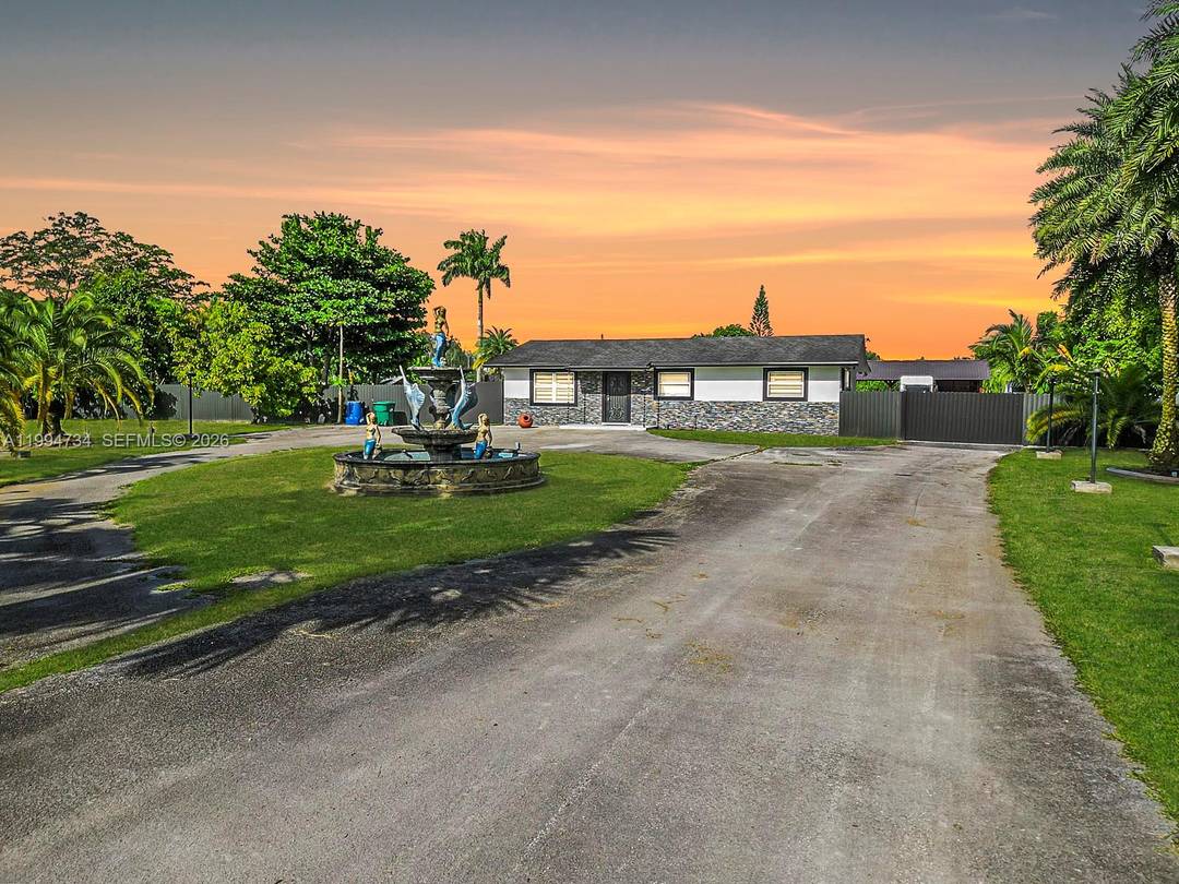 Welcome to this beautifully renovated property.