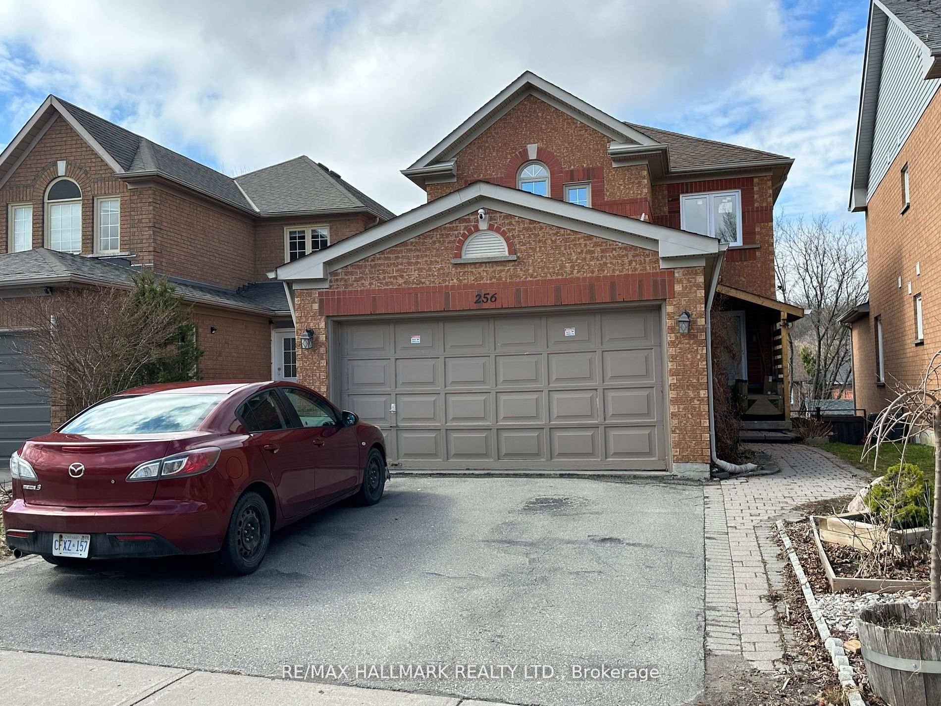 Exceptional Opportunity to Lease A Fully Renovated Bright and Spacious One Bedroom Basement in Sought After Aurora Grove Area.