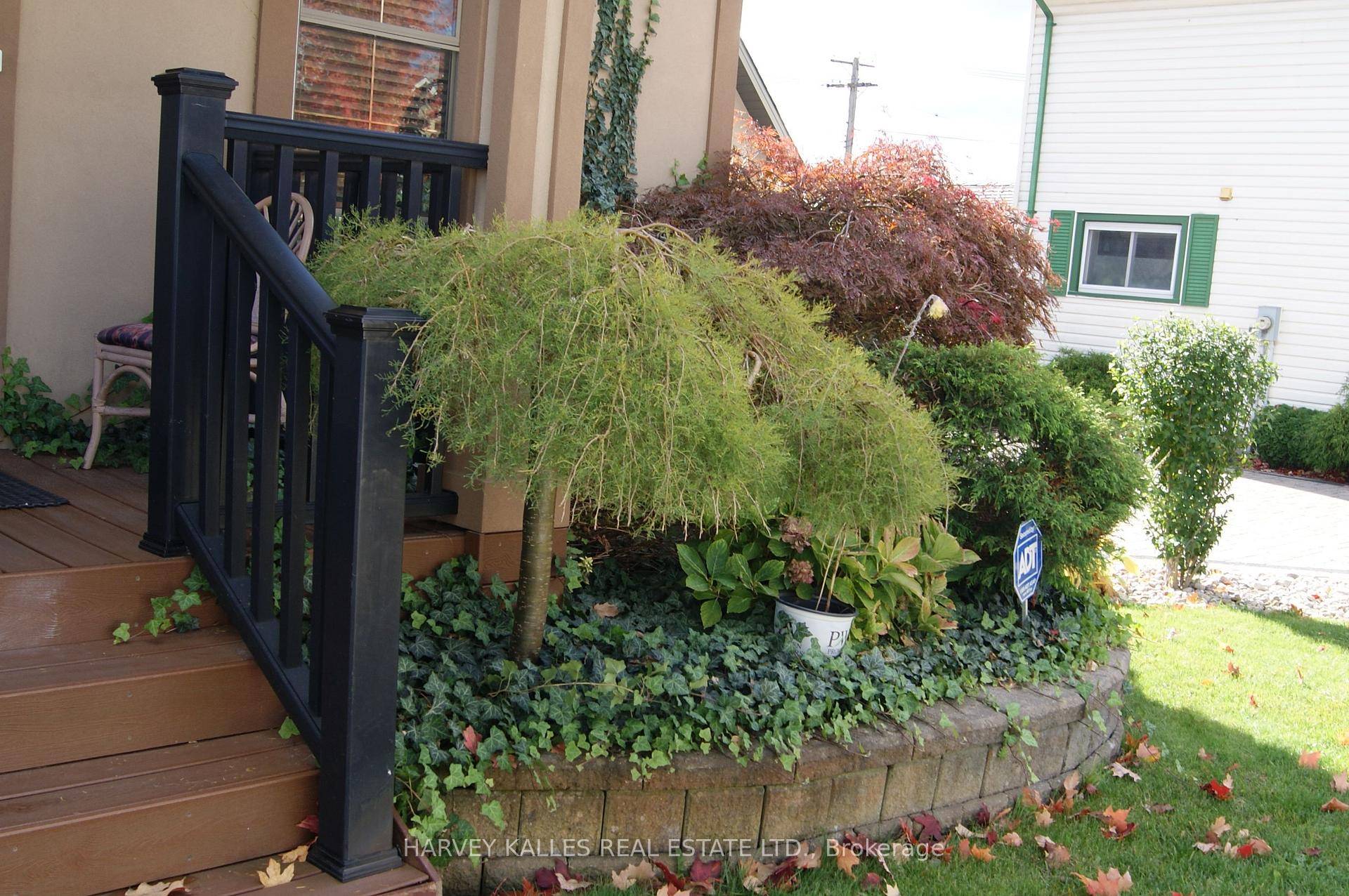 Outstanding Address Located In the Heart Of Everything !